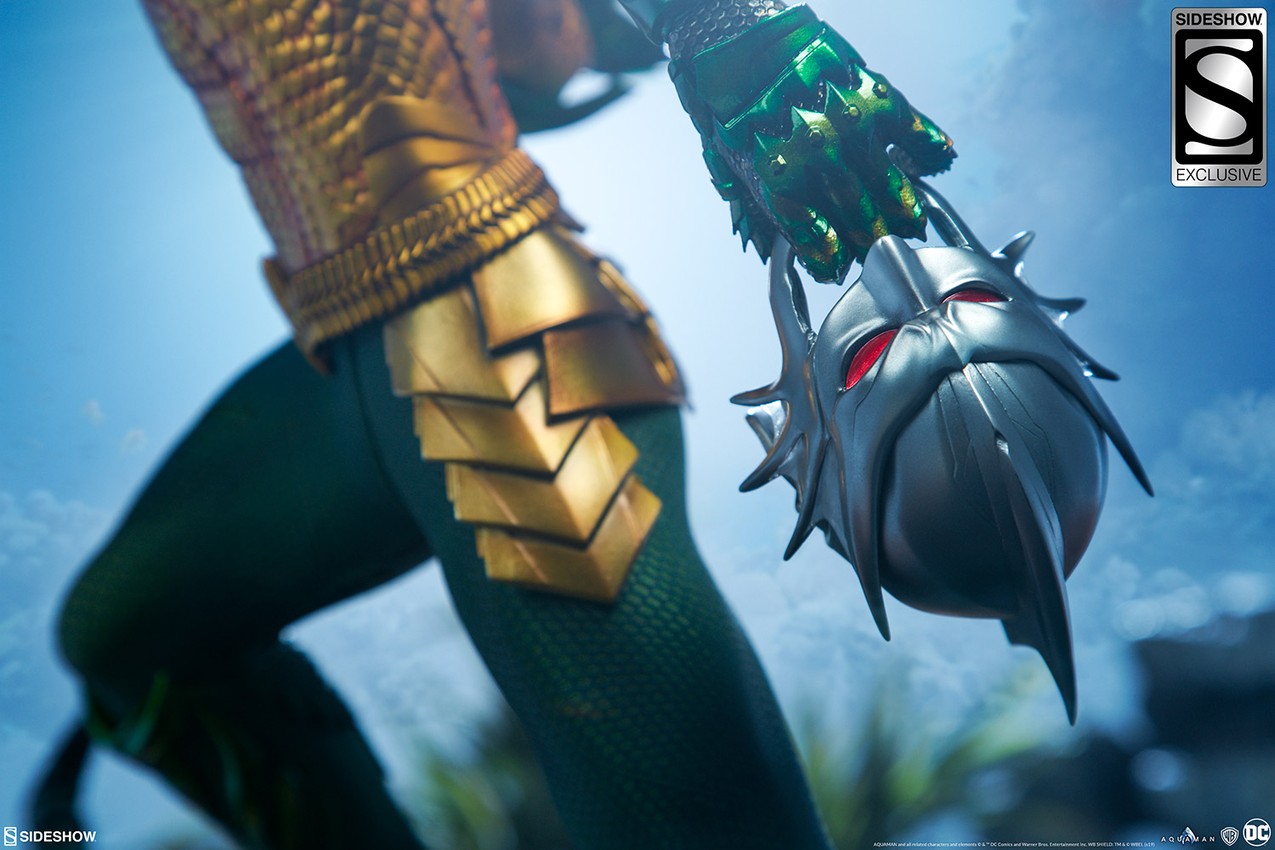 DC Comics Aquaman Premium Format™ Figure  Exclusive Edition  View 2