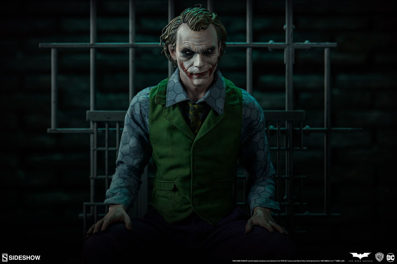 The Joker Premium Format Figure | Sideshow Collectibles