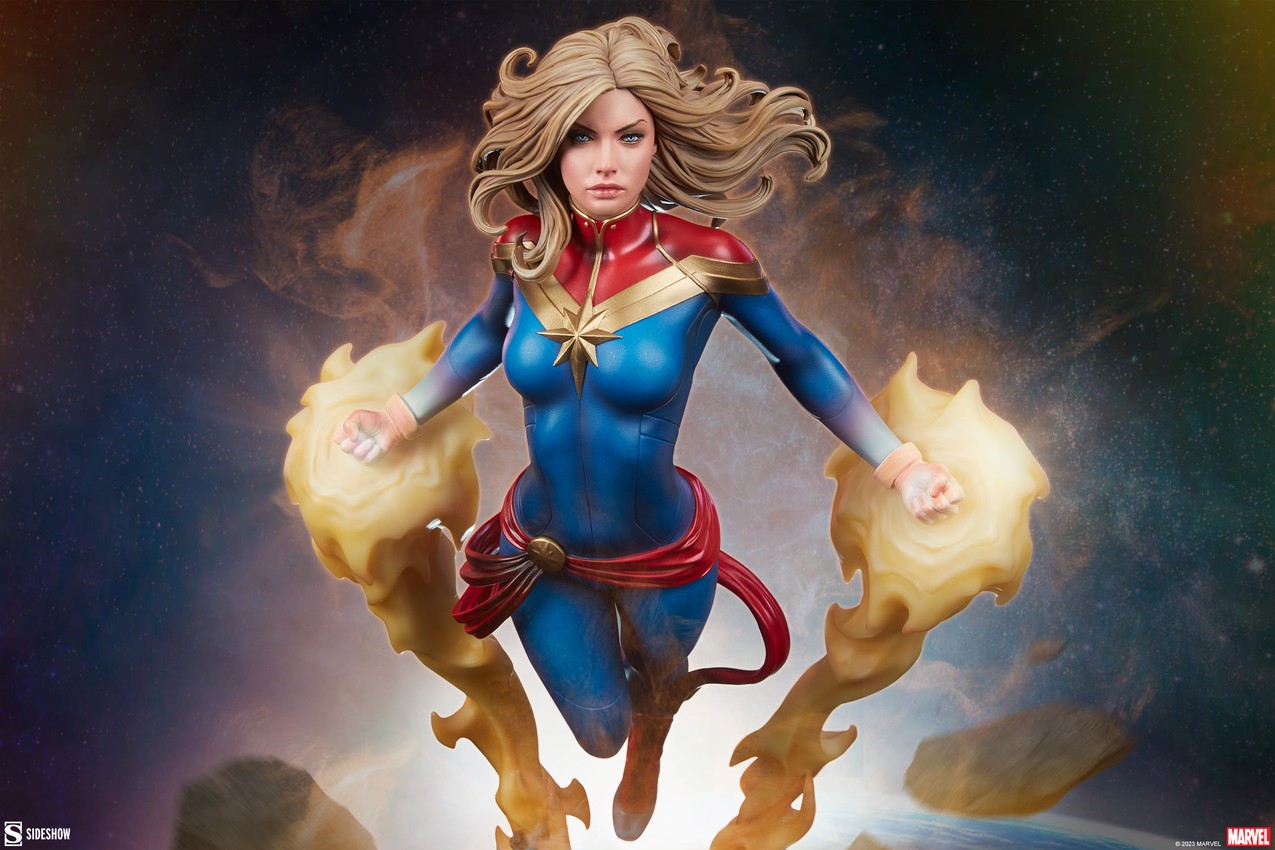 Captain Marvel Premium Format Figure by Sideshow | Sideshow