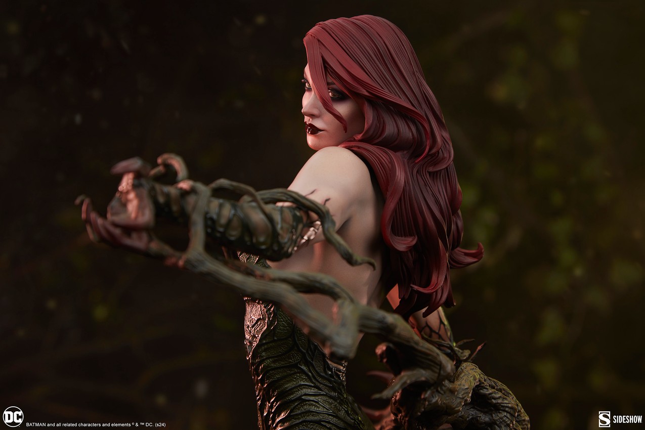 Poison Ivy: Deadly Nature Collector Edition  View 3