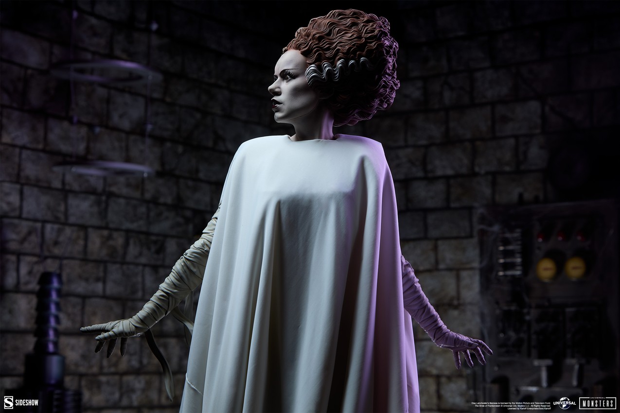 Universal Monsters The Bride of Frankenstein Premium Format™ Figure - Prototype Shown View 2