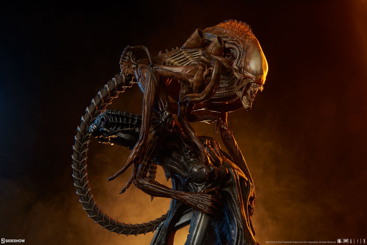 Alien Warrior - Mythos Maquette by Sideshow Collectibles