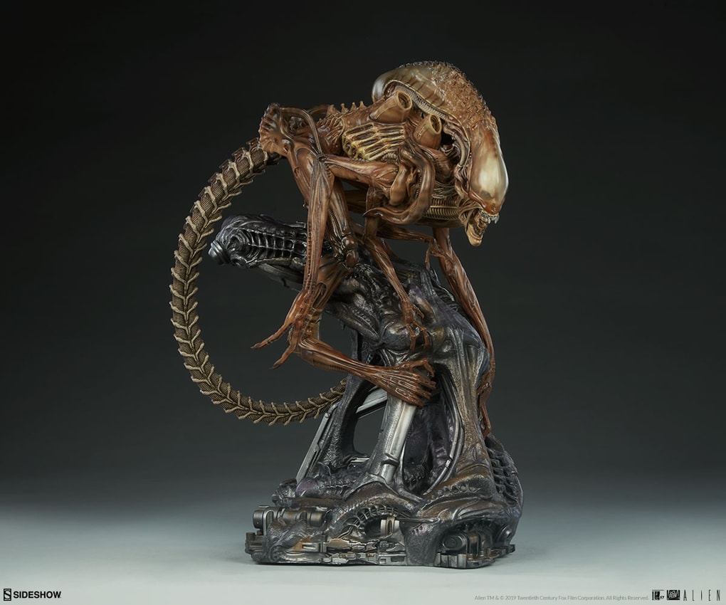 Alien Warrior - Mythos Maquette by Sideshow Collectibles