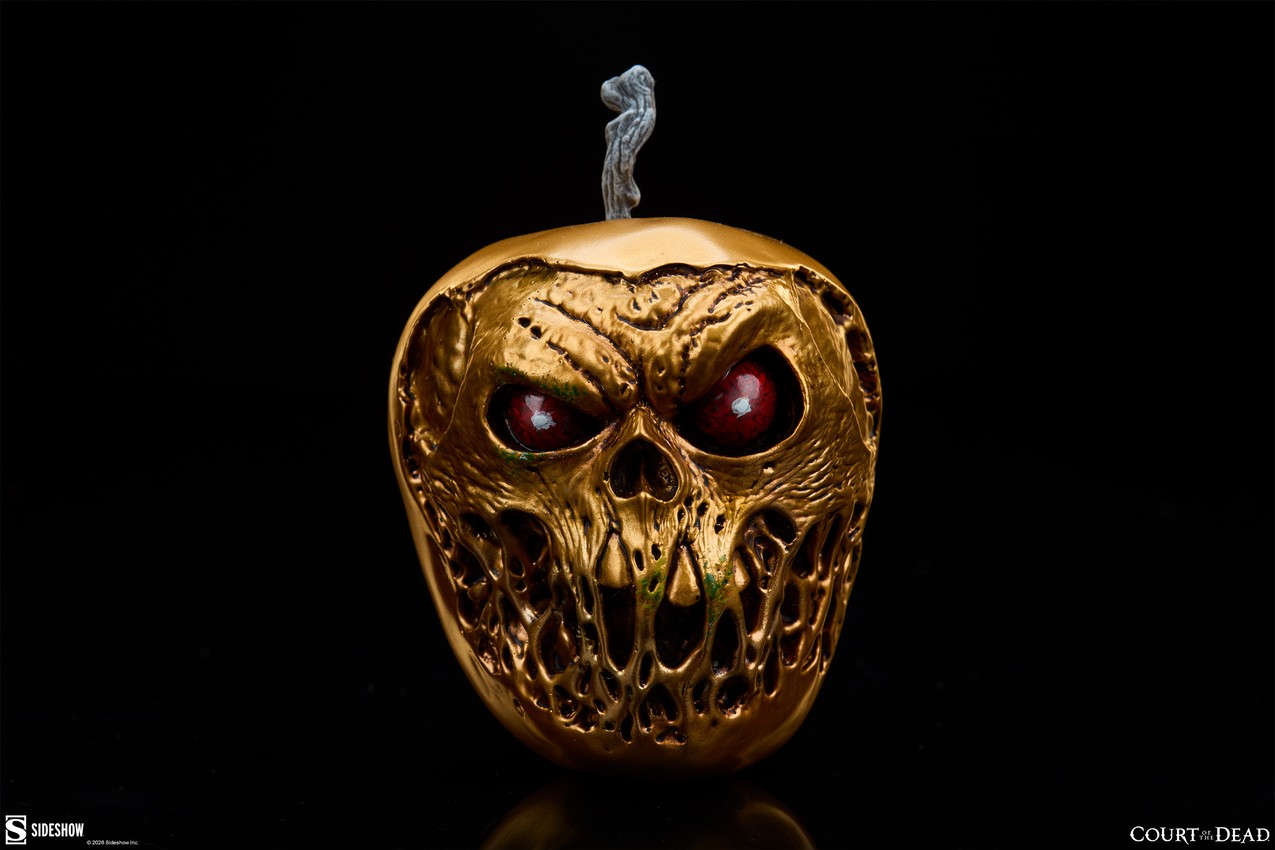 Court of the Dead Court of the Dead Skull Apple (Gold Variant) Replica  View 2