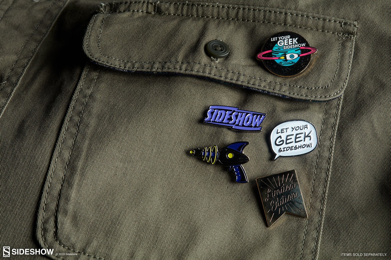 Sideshow Collectibles Let Your Geek Sideshow Word Bubble Collectible Pin  View 5