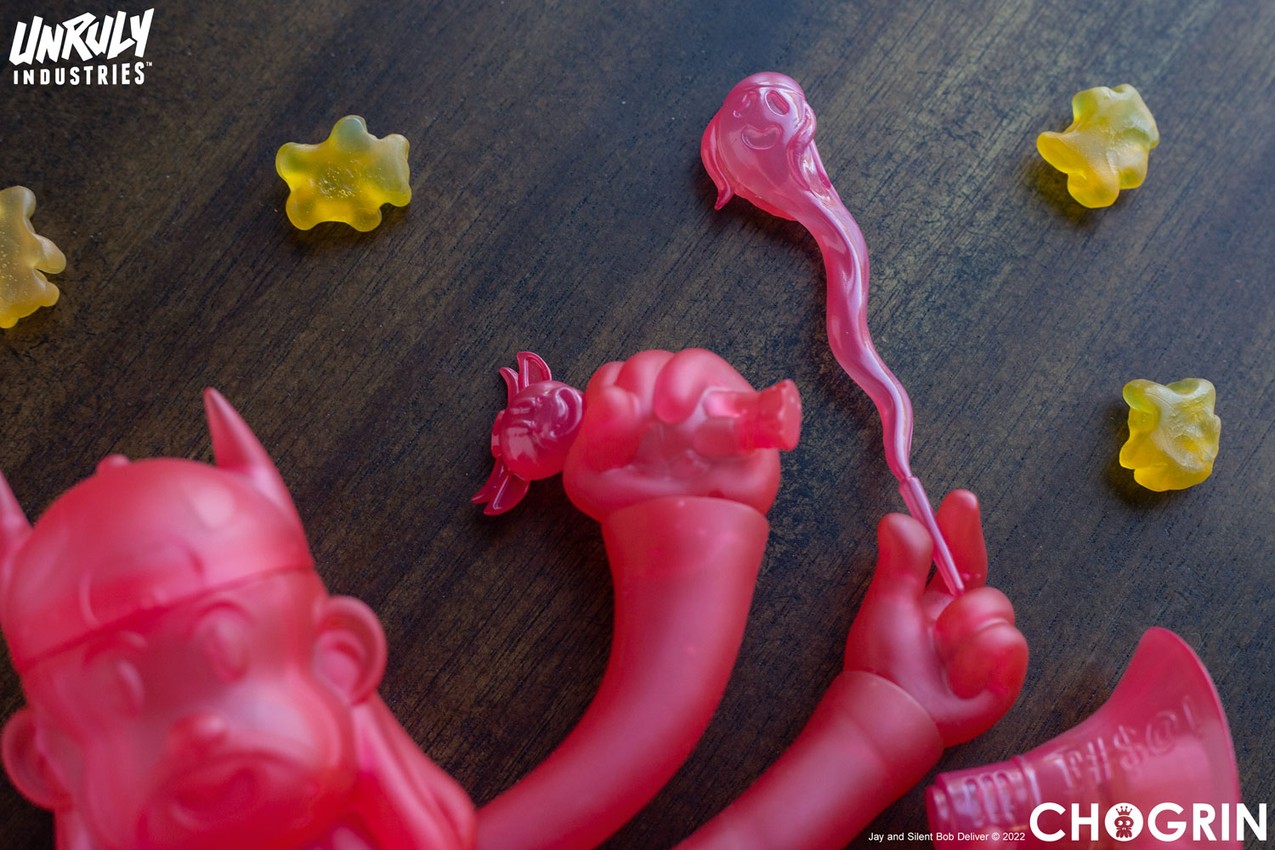 Chogrin Kevin Smith: Guru Askew (Red-ible Variant) Designer Collectible Statue - Prototype Shown View 2
