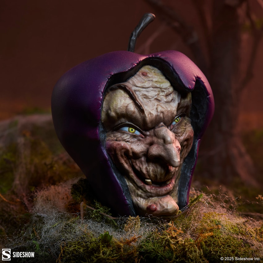 Witch Apple Replica by Sideshow Collectibles | Sideshow Collectibles