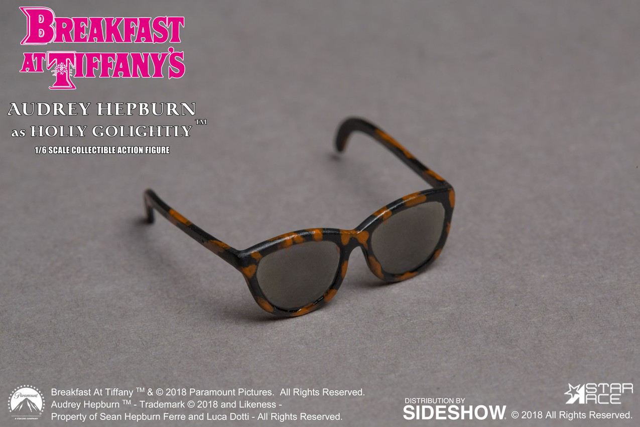 Breakfast at Tiffanys Audrey Hepburn as Holly Golightly Sixth Scale Figure - Prototype Shown View 5