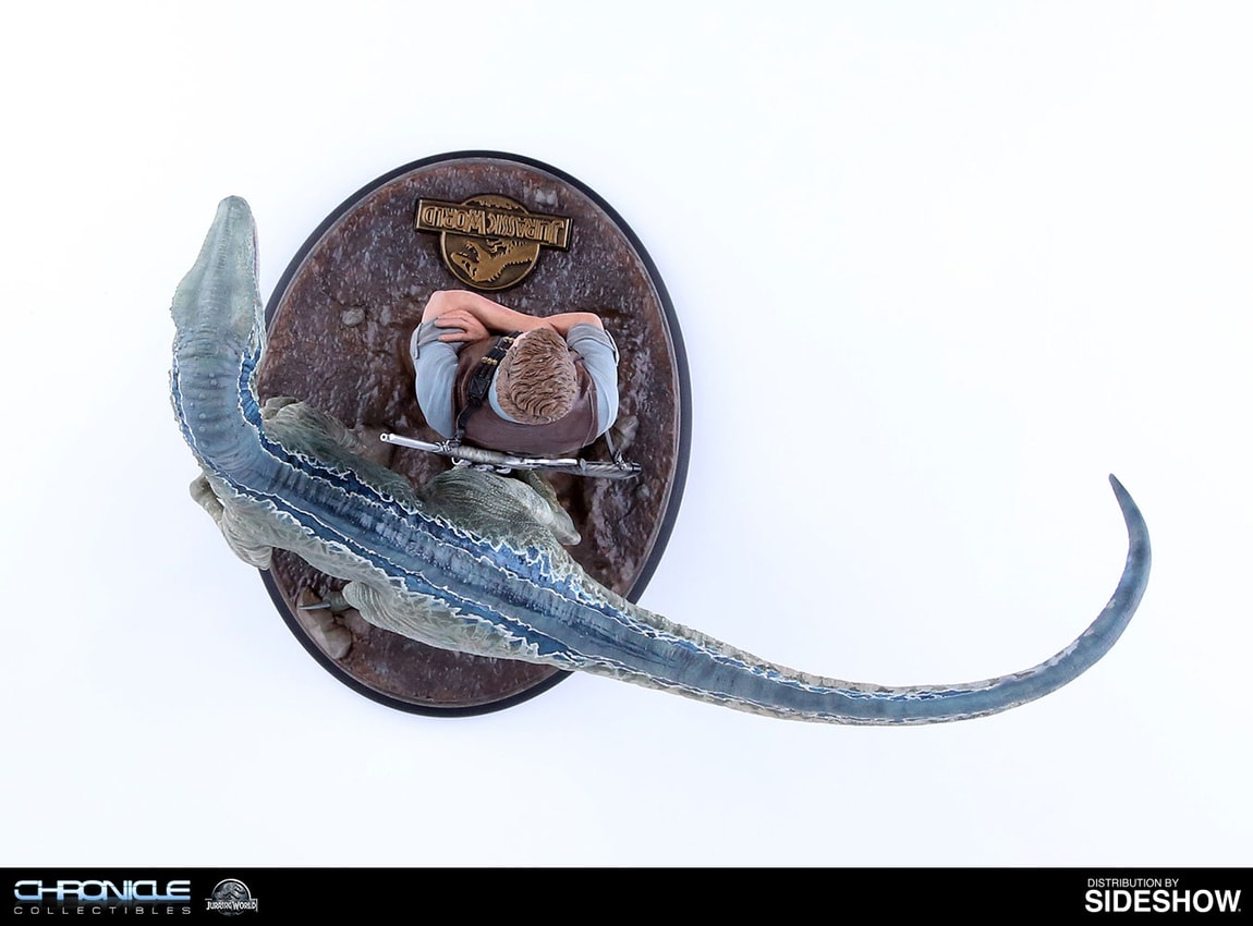 Jurassic World Owen and Blue Statues - Prototype Shown View 3