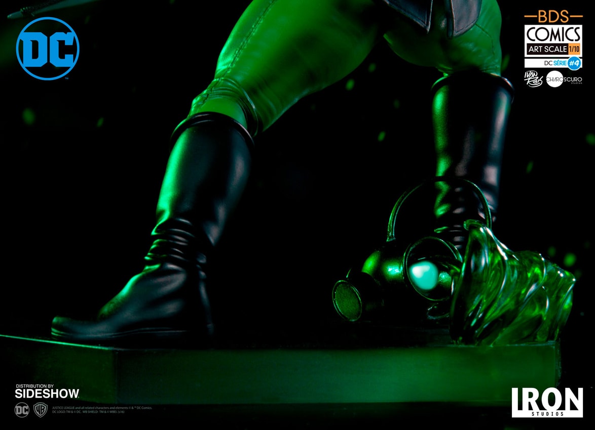DC Comics Green Arrow Statue by Iron Studios | Sideshow DC Comics Green Arrow Statue by Iron Studios | Sideshow