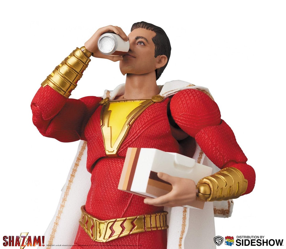 Shazam! Mafex Figure | Sideshow Collectibles