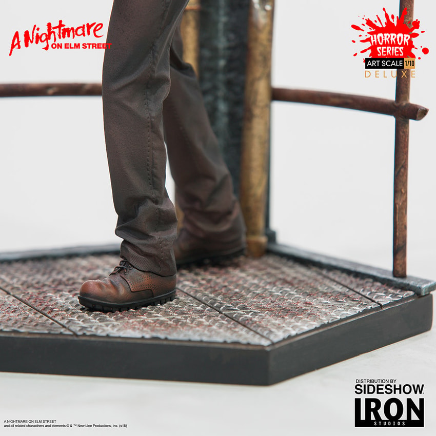 A Nightmare on Elm Street Freddy Krueger Deluxe 1:10 Scale Statue - Prototype Shown View 6