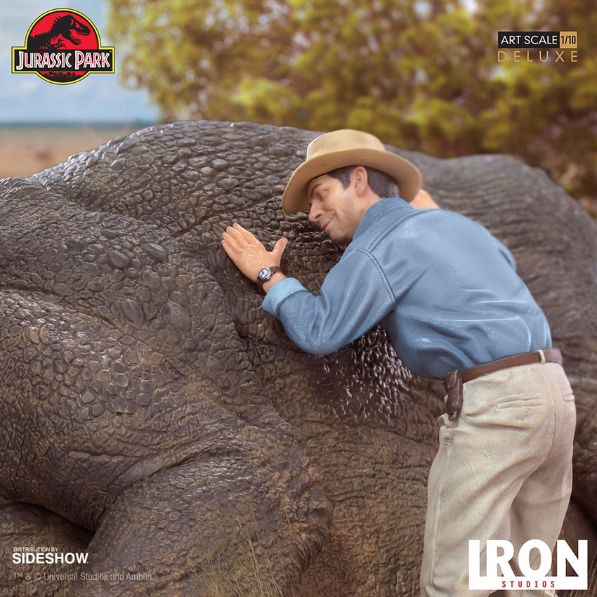 Jurassic Park Triceratops Deluxe 1:10 Scale Statue - Prototype Shown View 2
