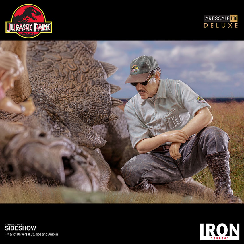 Jurassic Park Triceratops Deluxe 1:10 Scale Statue - Prototype Shown View 5