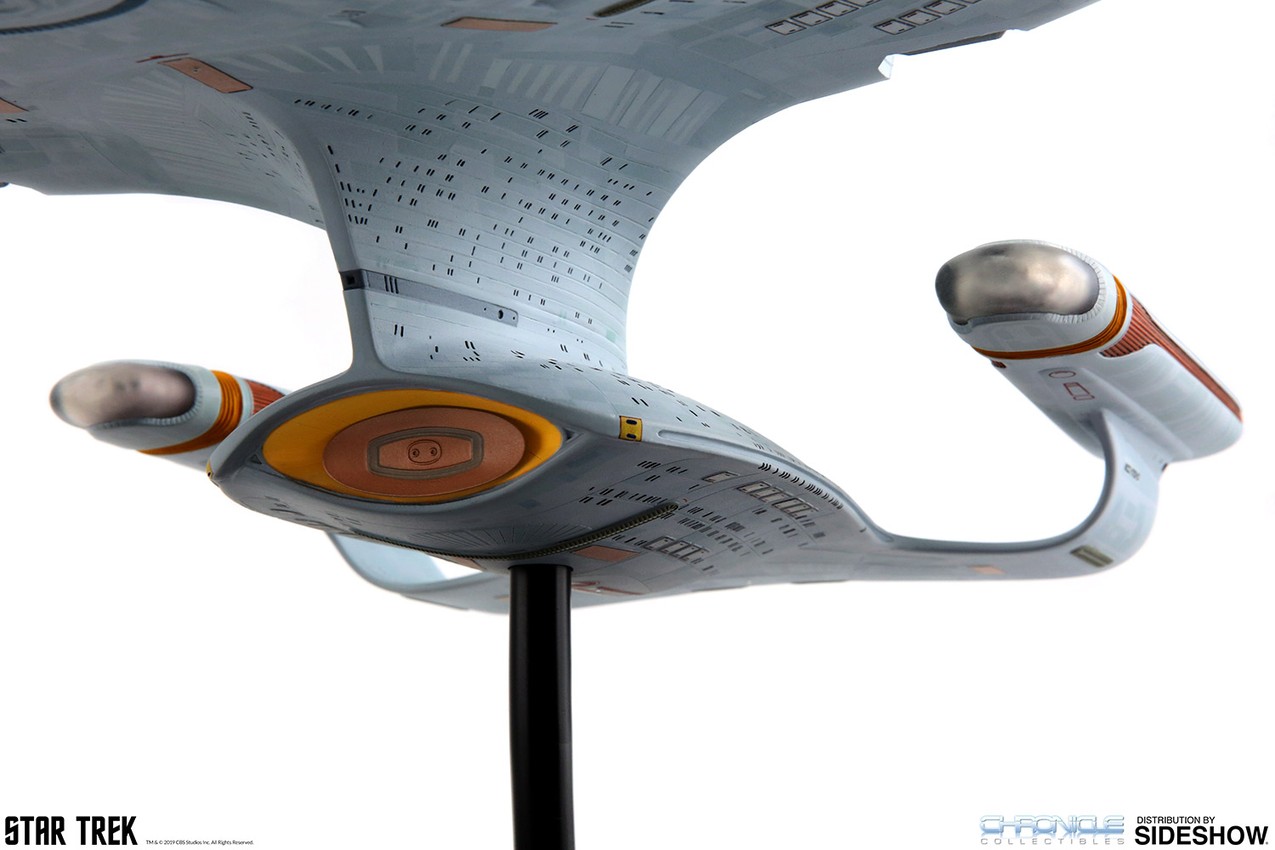 Star Trek (2009) REPLICAart Series U.S.S. Enterprise NCC