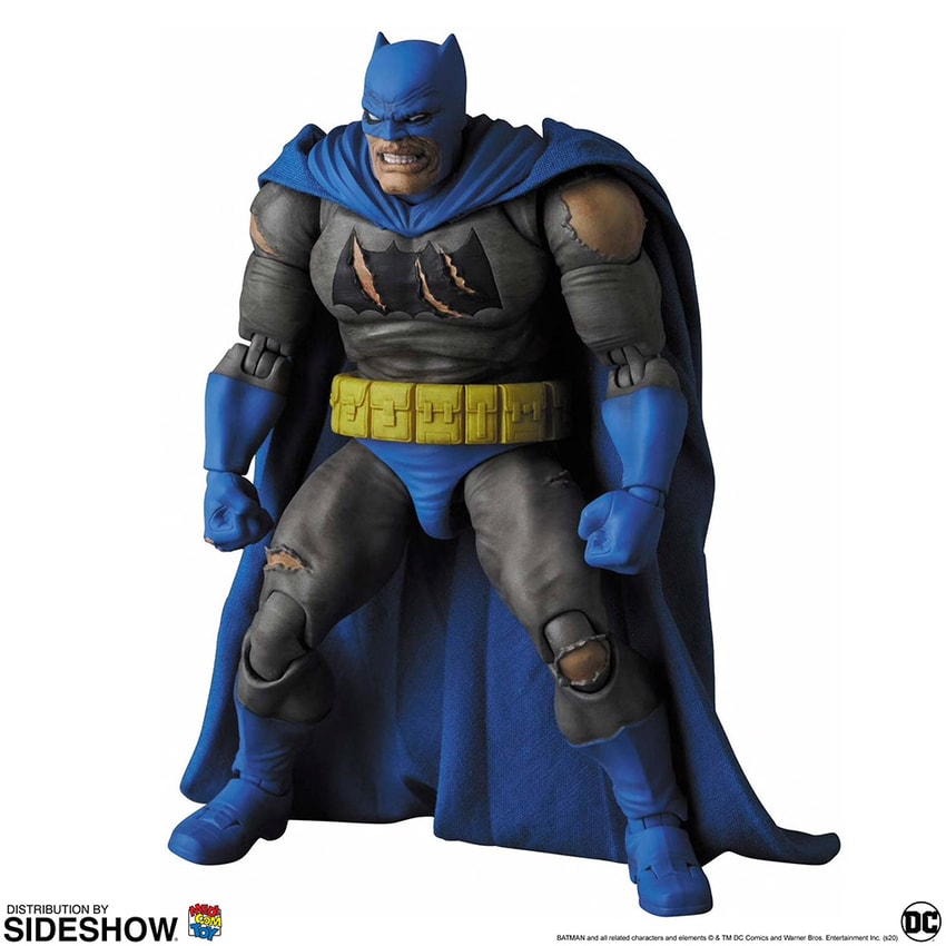【売れ筋】 Batman (The Dark Knight Triumphant) MAFEX Collectible Figure アメコミ