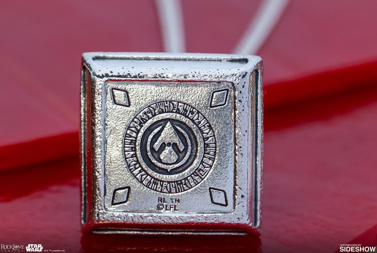 Star Wars Wayfinder Necklace (White) Jewelry - Prototype Shown View 3