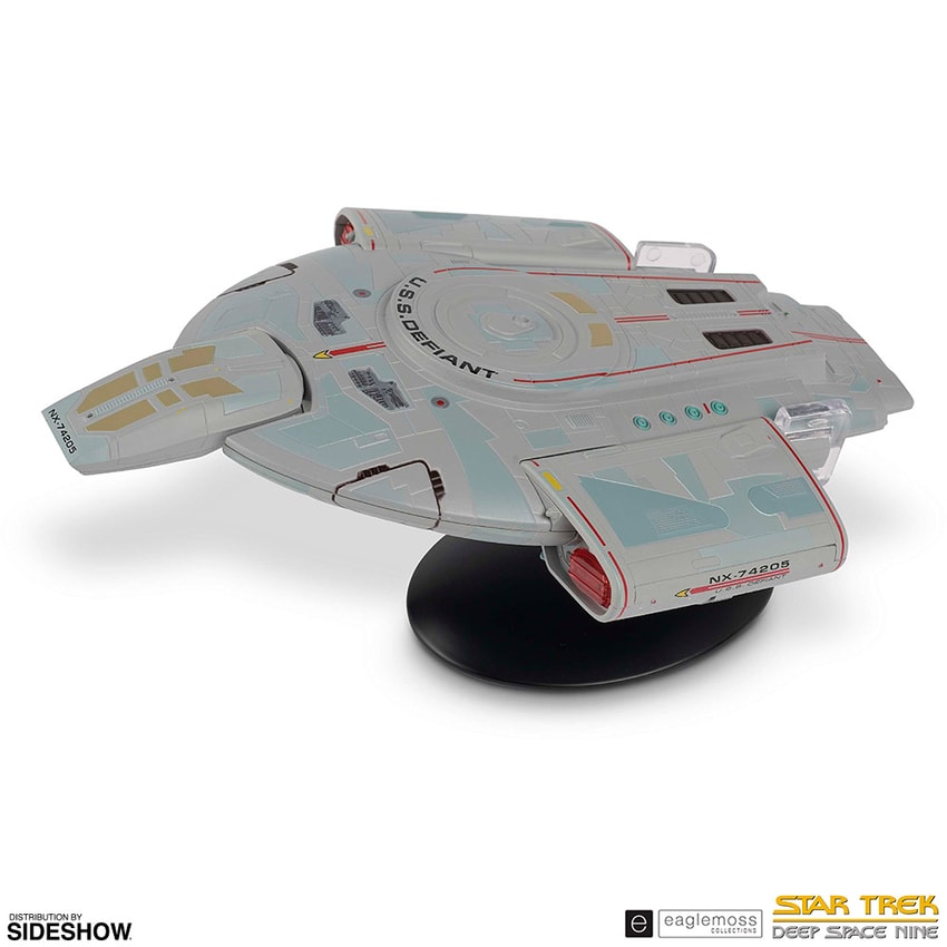 USS Defiant XL Edition Star Trek Ship by Eaglemoss | Sideshow