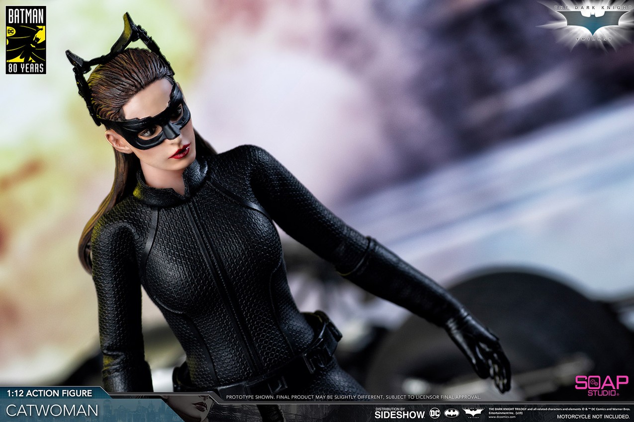 Figurine Hot Toys COSB715 - DC Comics - The Catwoman - Figurine de