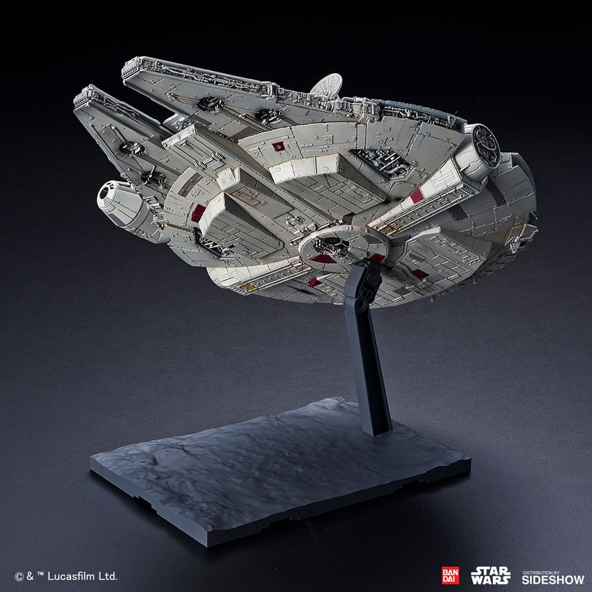 Sideshow hot sale millennium falcon