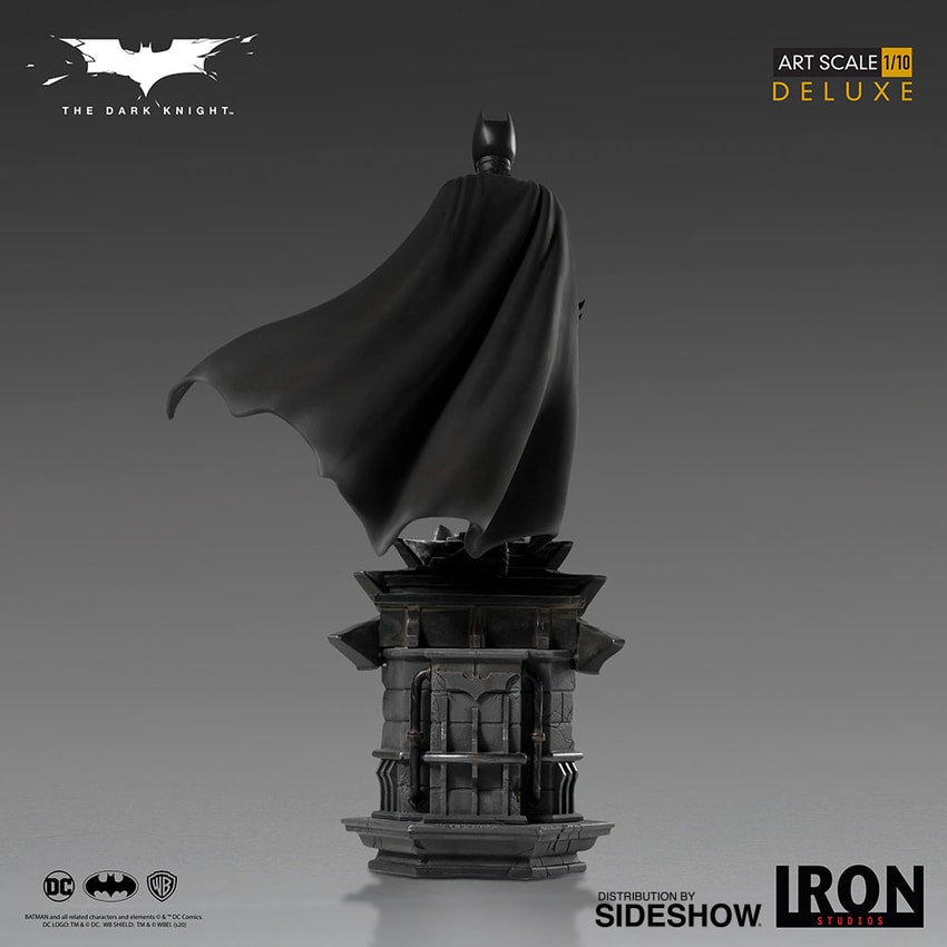 DC Comics Batman Deluxe 1:10 Scale Statue - Prototype Shown View 6