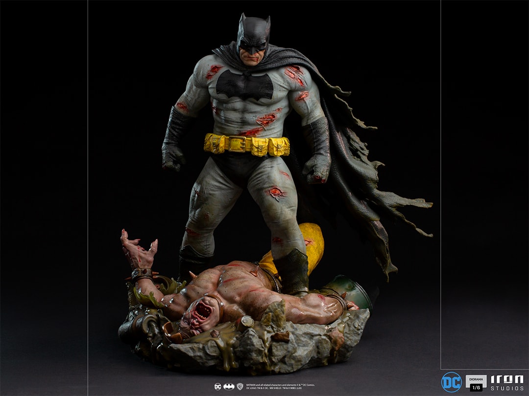 Batman: The Dark Knight Returns Sixth Scale Diorama by Iron Studios |  Sideshow Collectibles