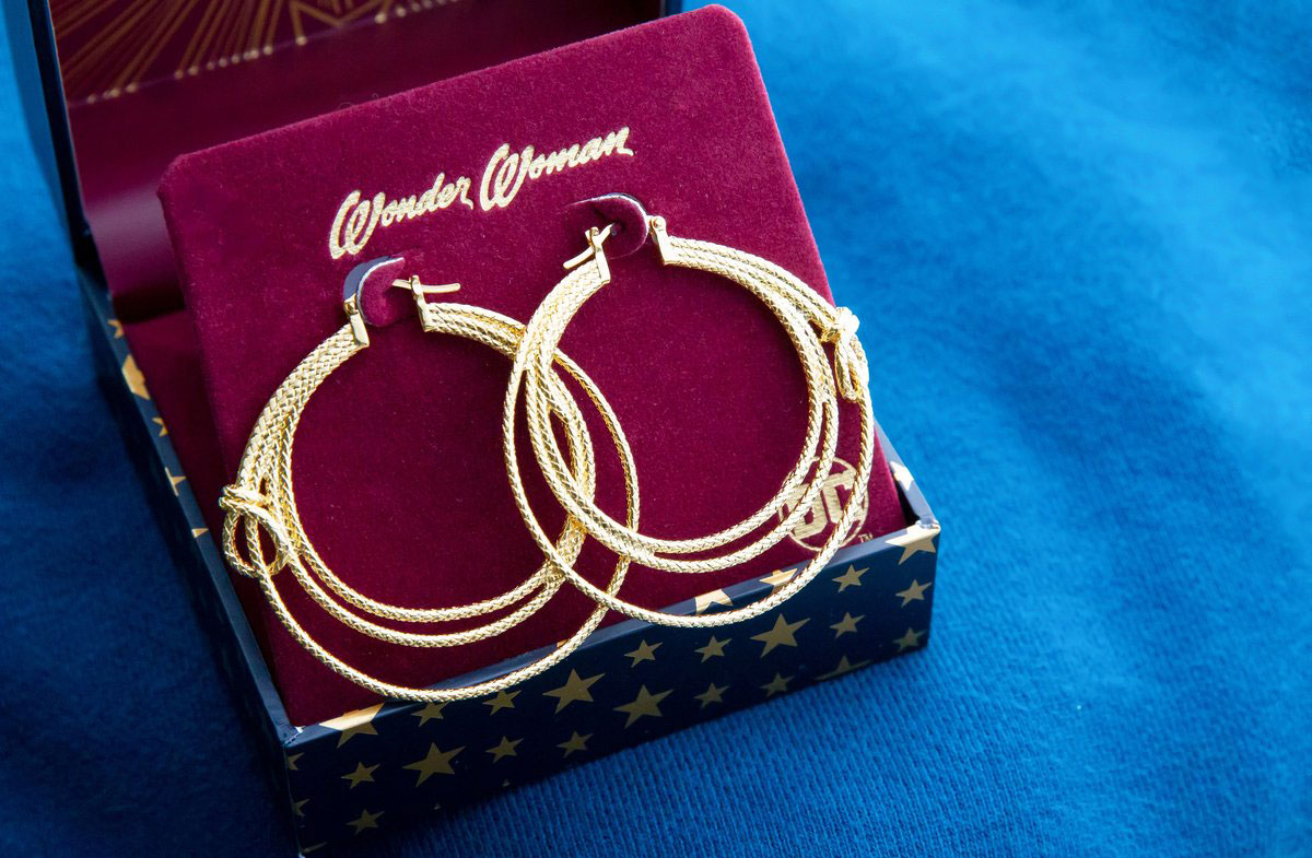 Wonder woman earrings discount