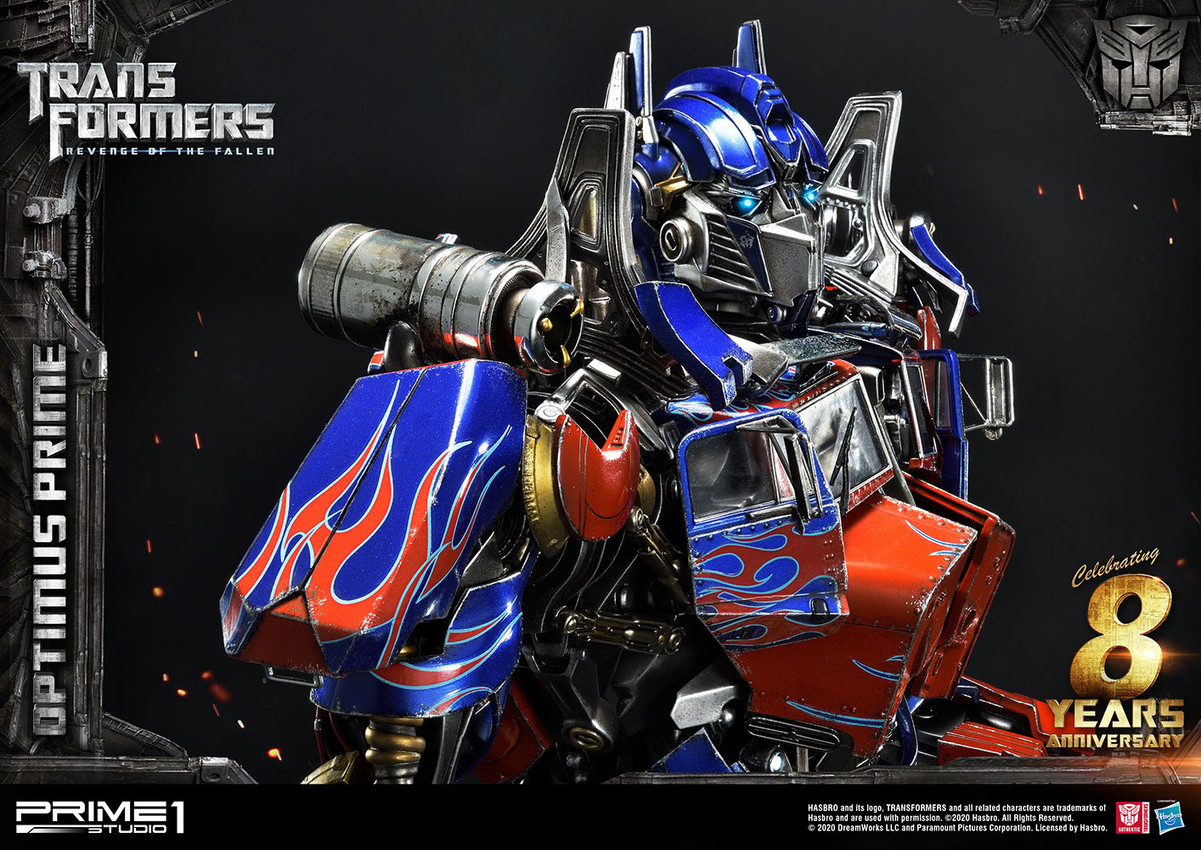 Optimus Prime Collector Edition - Prototype Shown View 5