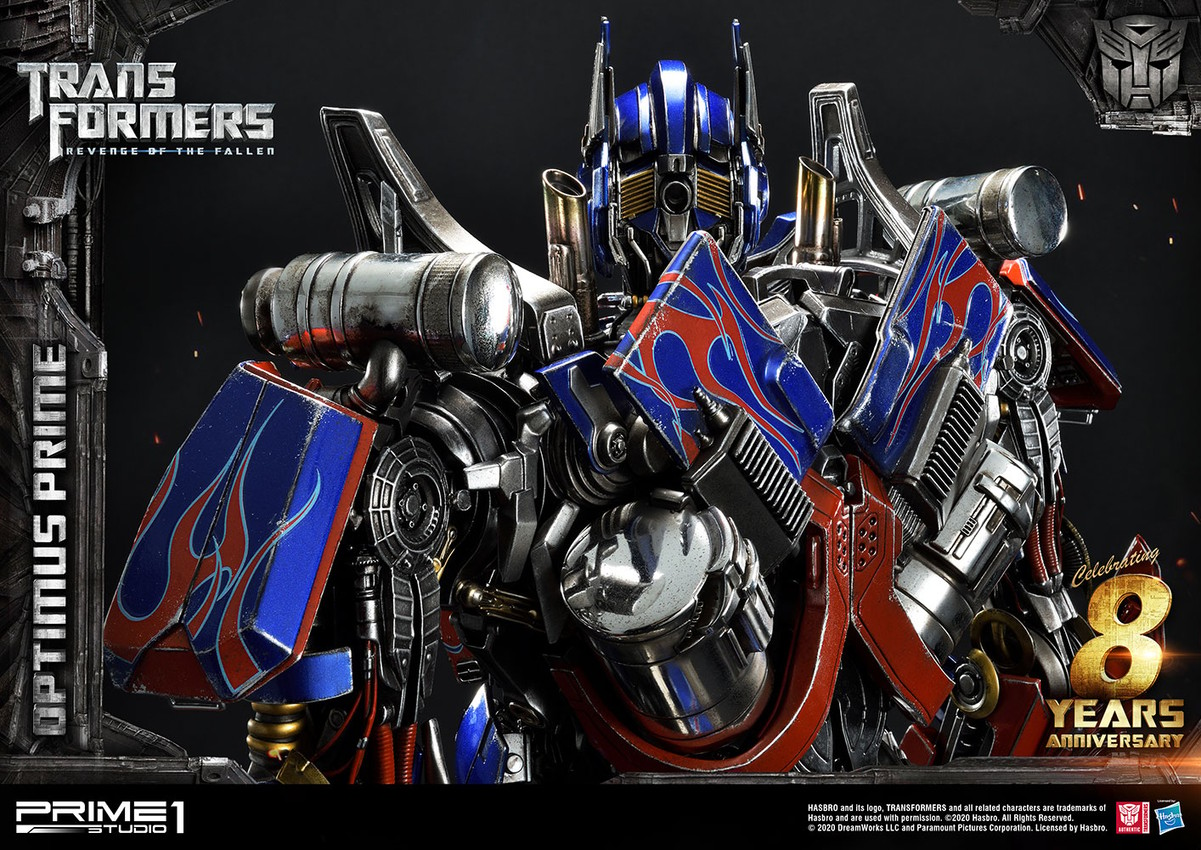 Optimus Prime Collector Edition - Prototype Shown View 3