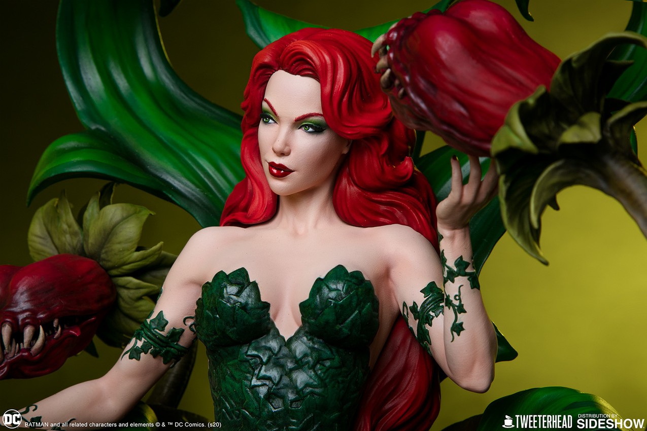 Poison Ivy Collector Edition - Prototype Shown View 2