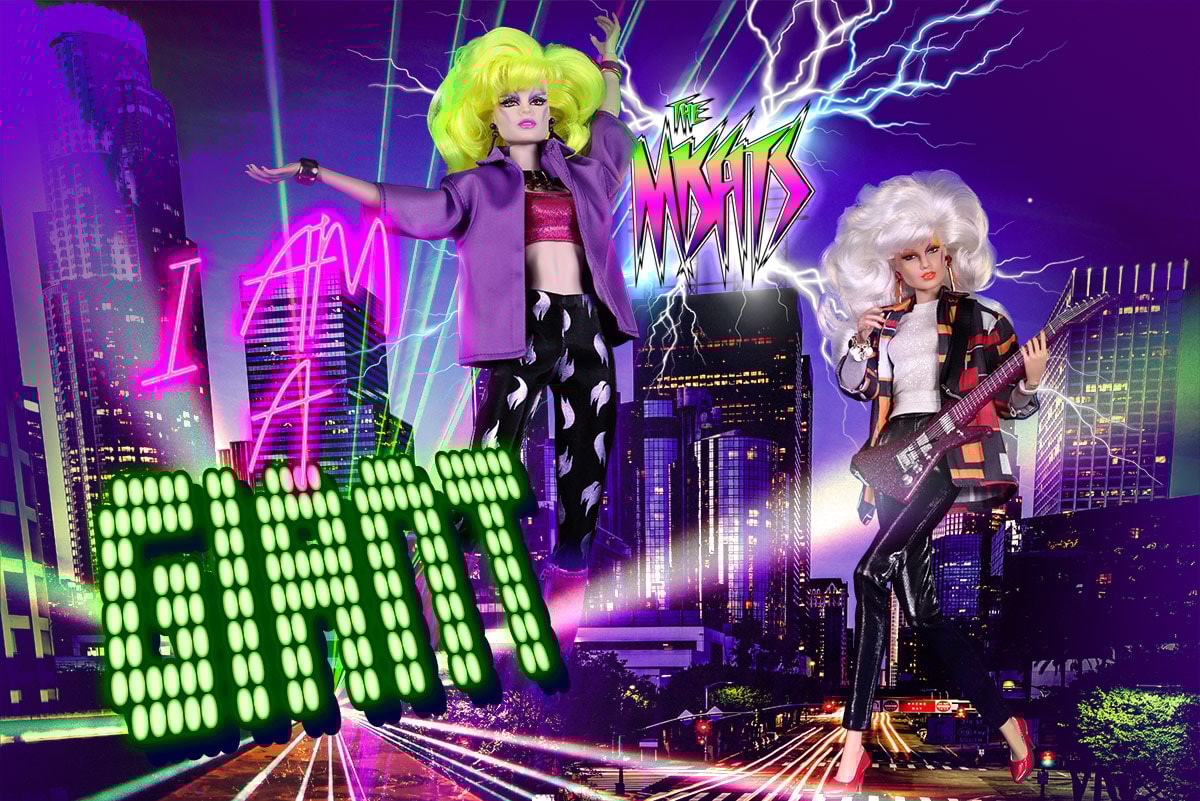 I Am A Giant Phyllis “Pizzazz” Gabor™ and Roxanne “Roxy” Pellegrini™ Gift Set- Prototype Shown