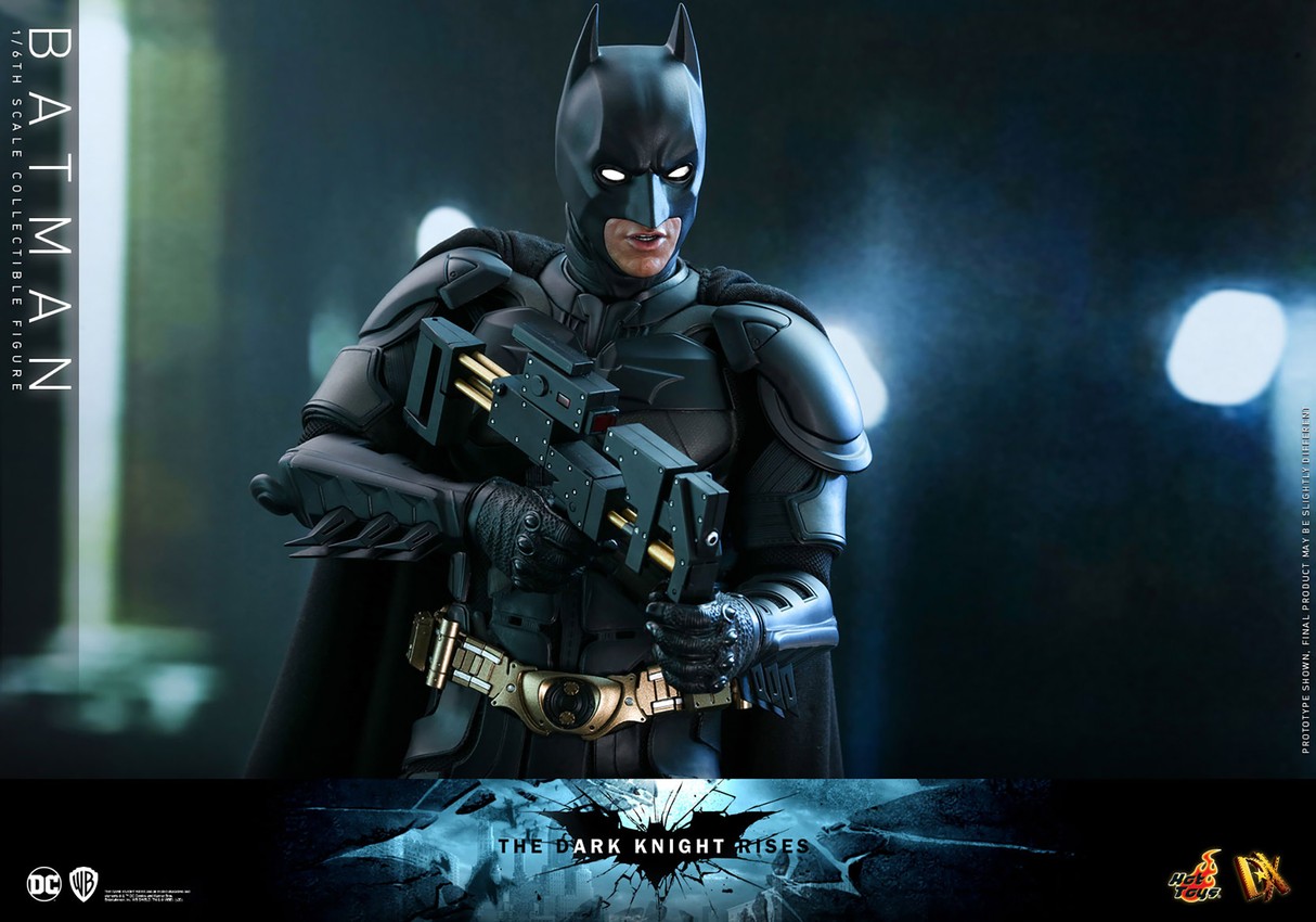 Batman DX Series Sixth Scale Collectible Figure by Hot Toys
