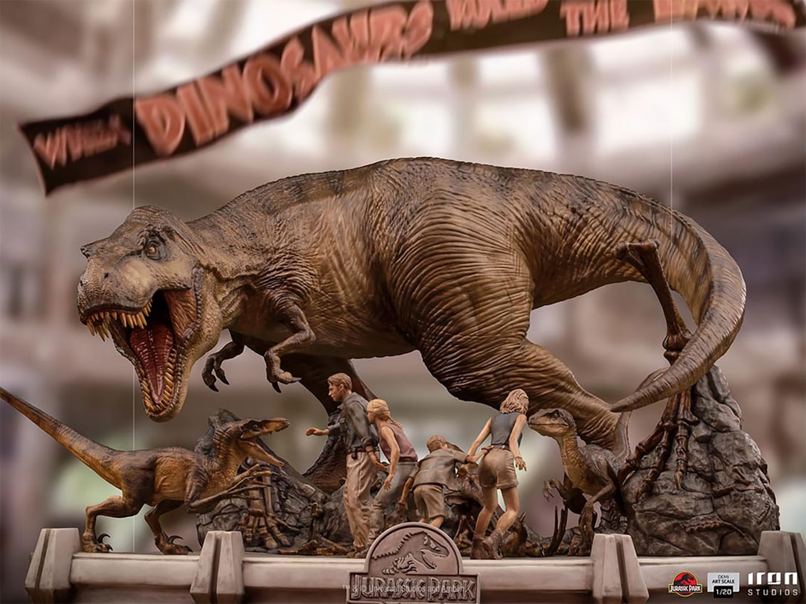 Jurassic Park The Final Scene Statues  View 5