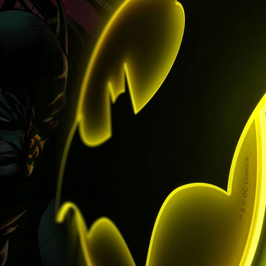 Batman LED Logo Wall Light | Sideshow Collectibles