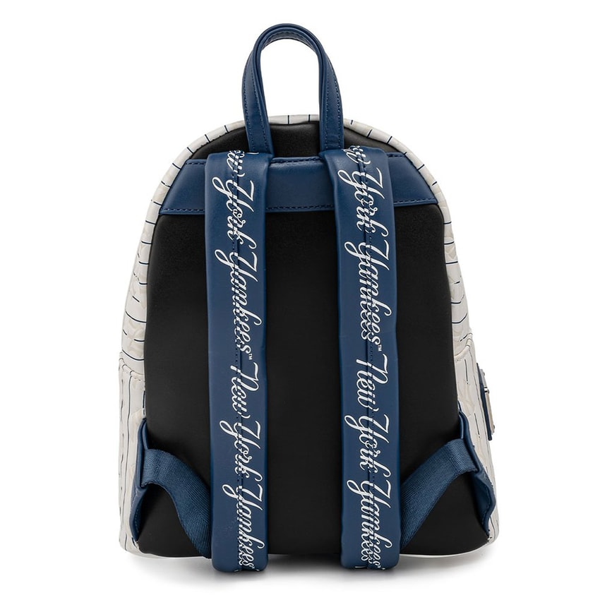 MLB NEW YORK YANKEES CROSSBODY BAG, Men's Fashion, Bags, Sling Bags on  Carousell