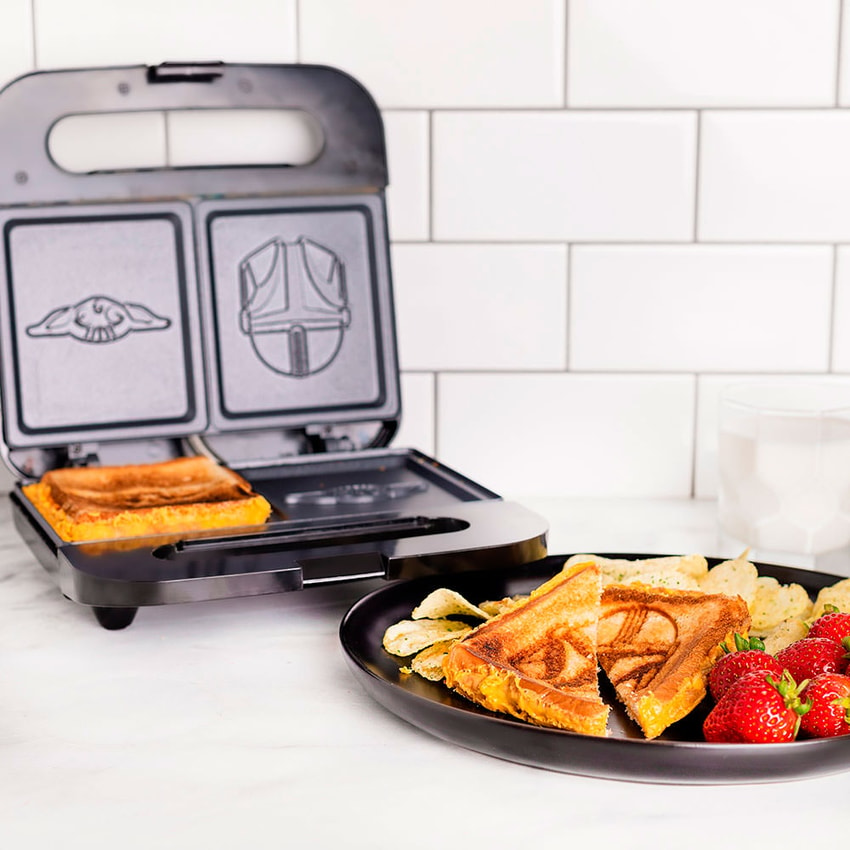 Grilled Cheese Maker - Sandwich Maker that is easy to use and store