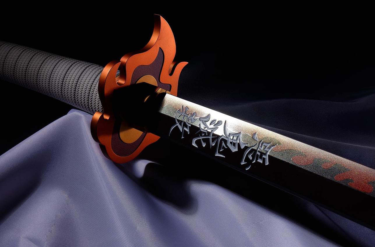 Nichirin Sword (Kyojuro Rengoku)- Prototype Shown