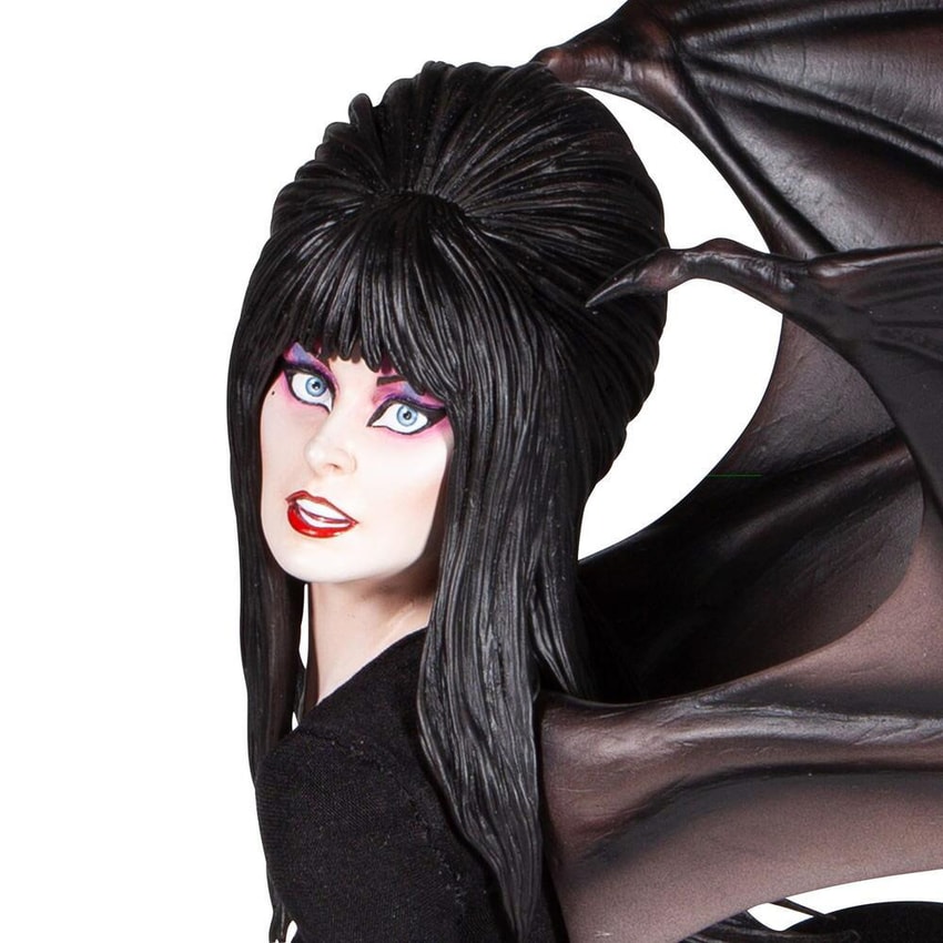Elvira Masterpiece Statue by Enesco | Sideshow Collectibles