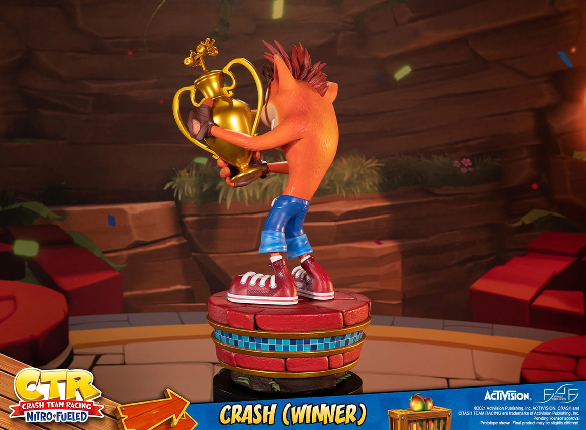 Crash Bandicoot Crash (Winner) (Standard Edition) Statues - Prototype Shown View 6
