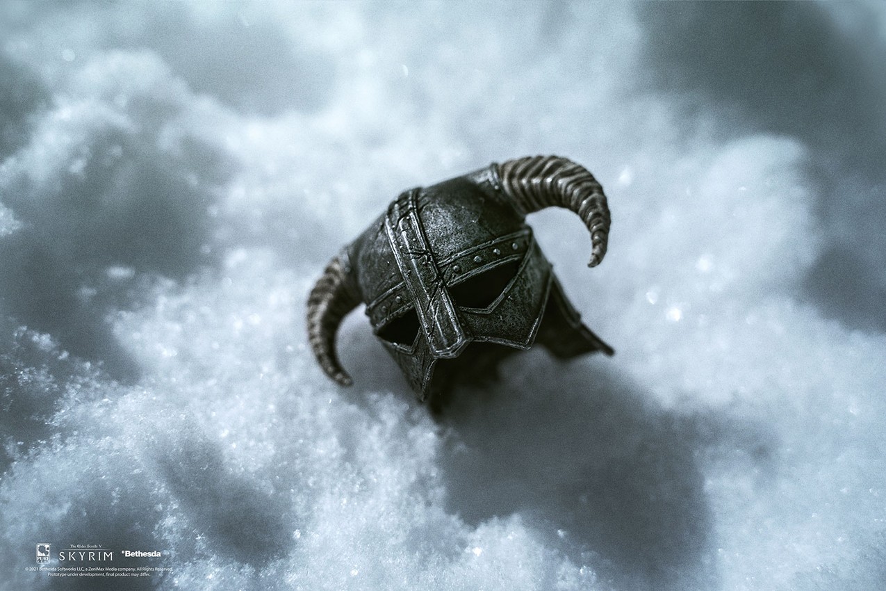 Elder Scrolls V: Skyrim Dragonborn (Deluxe Version) Sixth Scale Figure - Prototype Shown View 2