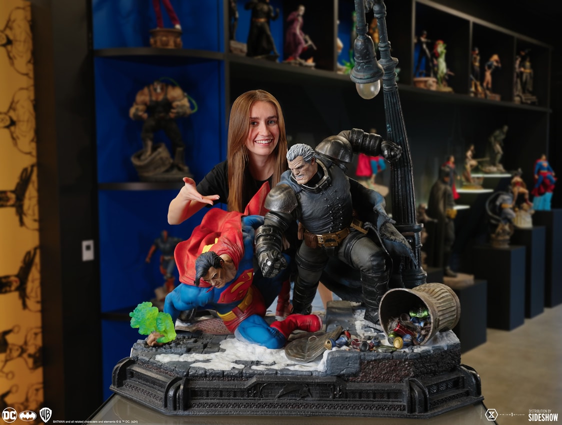 DC Comics Batman Versus Superman (Deluxe Version) Statues - Prototype Shown View 1