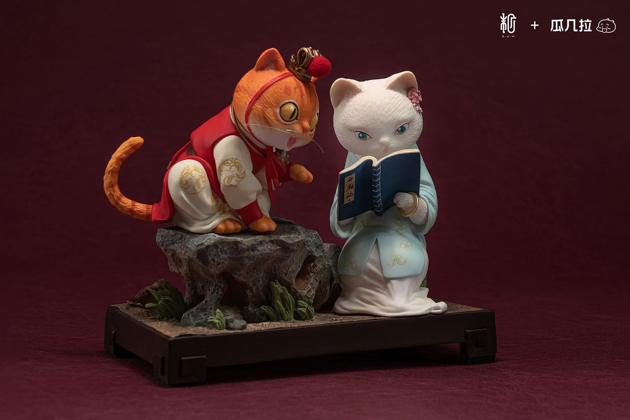 Dream of the Red Chamber Bao and Dai Cat Figurine  View 4