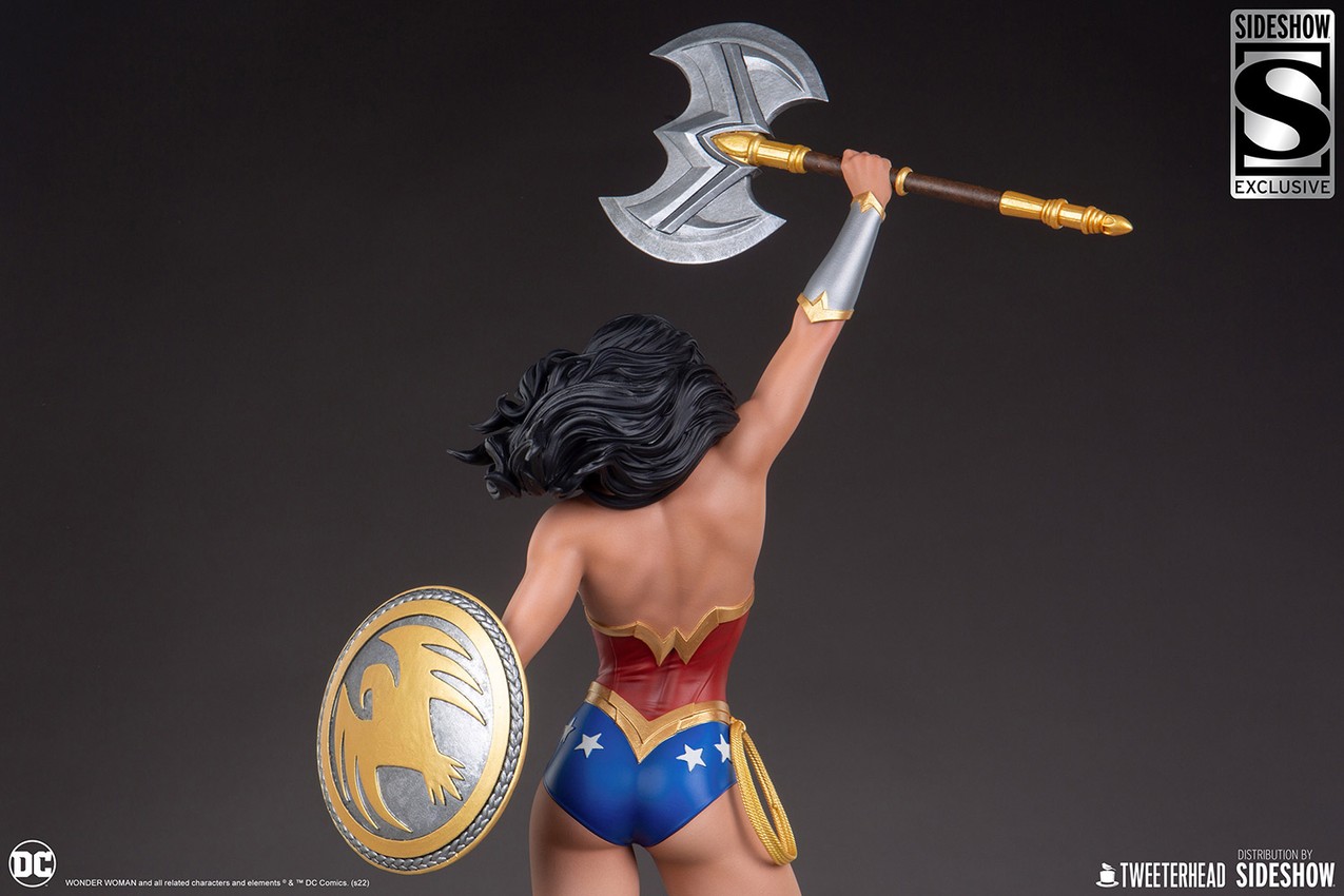 Wonder Woman Exclusive Edition - Prototype Shown