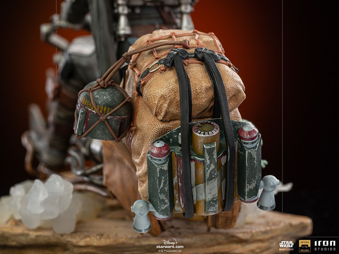 Star Wars The Mandalorian on Speederbike Deluxe 1:10 Scale Statue - Prototype Shown View 6