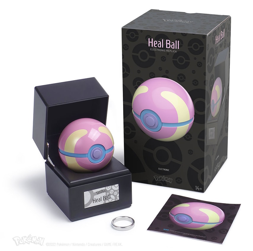 Pokémon Heal Ball Replica | Sideshow Collectibles