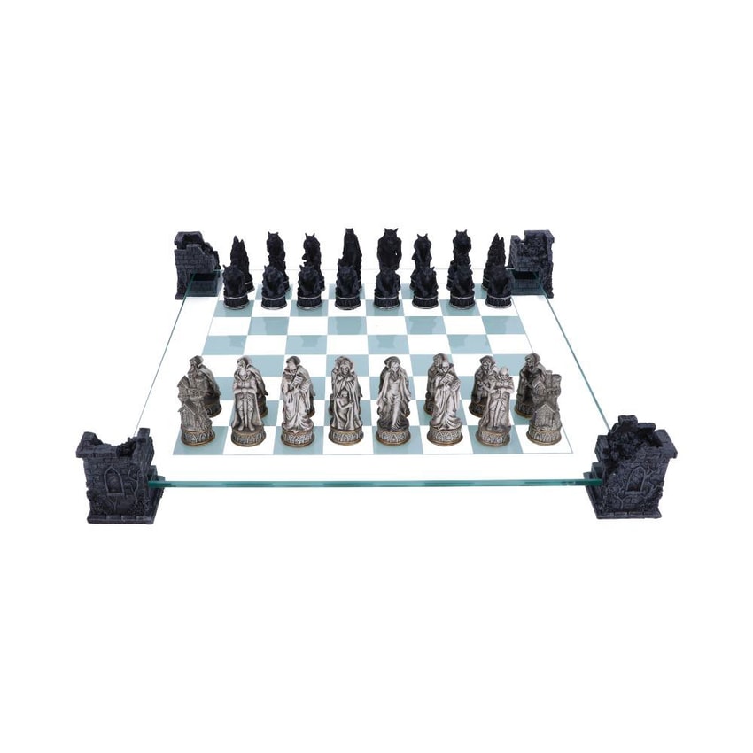 Vampire & Werewolf Chess Set by Nemesis Now | Sideshow Collectibles Vampire & Werewolf Chess Set by Nemesis Now | Sideshow Collectibles