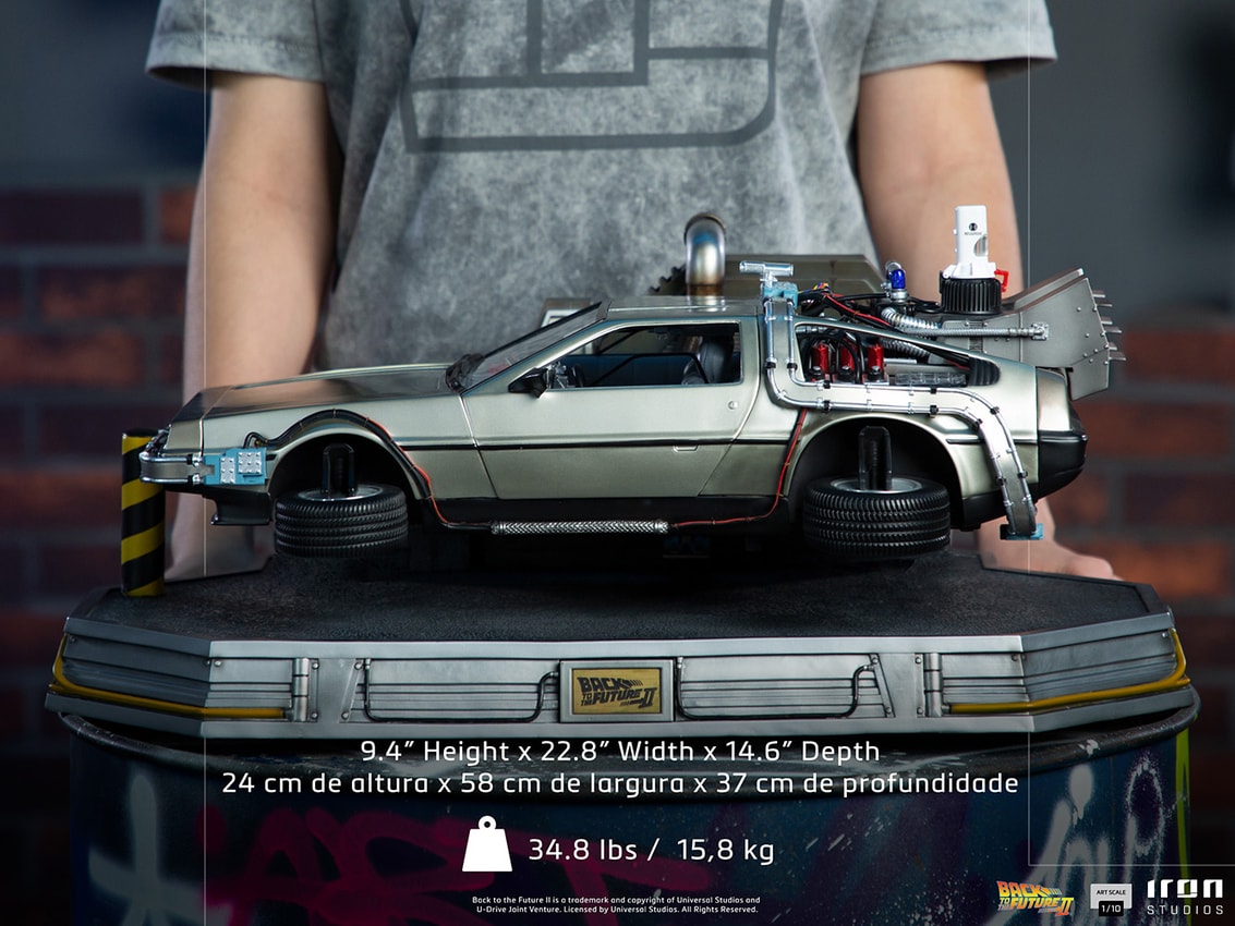 DeLorean Set Regular Version 1:10 Art Scale Statue by Iron Studios