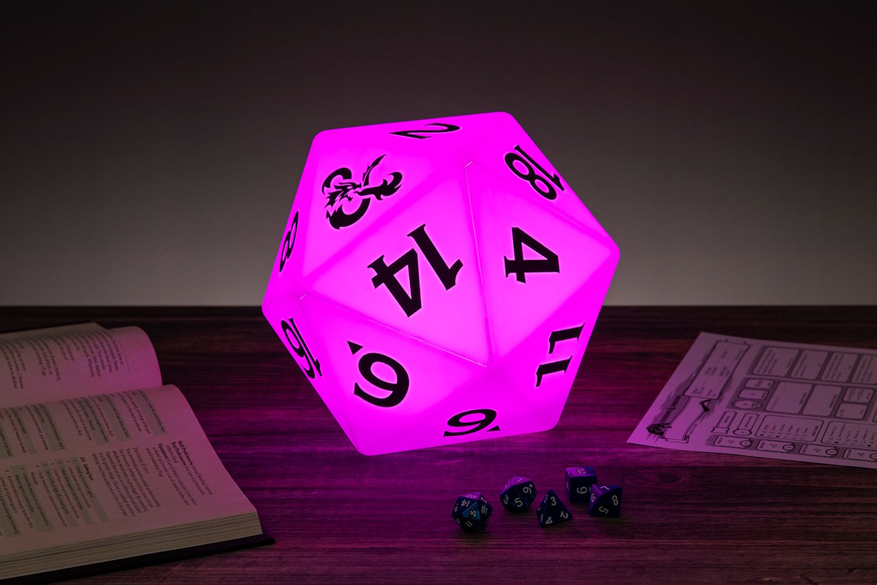 Dungeons & Dragons D20 Light Collectible Lamp  View 6