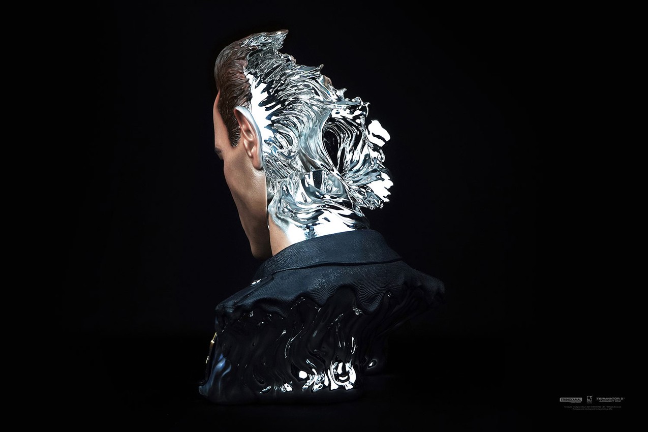 T-1000 Art Mask Collector Edition - Prototype Shown View 2