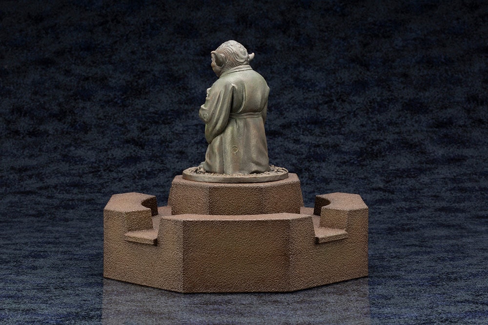 Star Wars Yoda Fountain Statues - Prototype Shown View 4